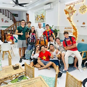 Aloha Saigon Premium By Local Travel Experts - Newly Opened, Less-touristy Location, Spacious Rooms, Glass Shower Bathroom, Free Breakfast & Walking Tour 旅馆 胡志明市